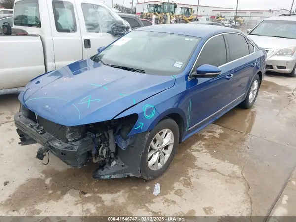 1VWAT7A3XHC011446 2017 VOLKSWAGEN PASSAT - Image 2