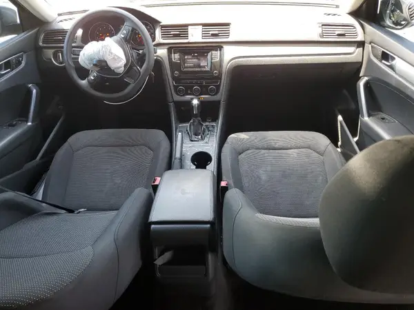 1VWAT7A3XHC024410 2017 VOLKSWAGEN PASSAT - Image 8