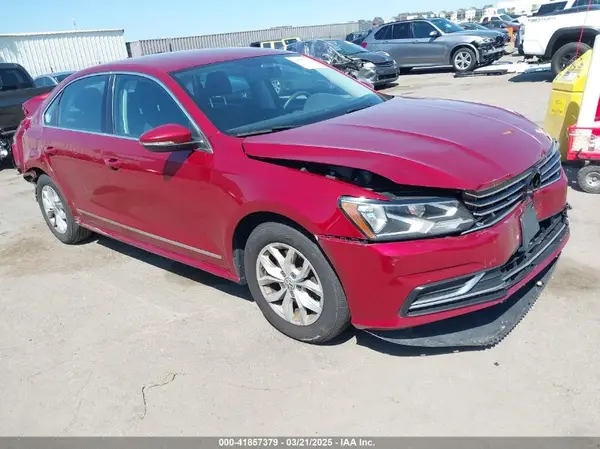 1VWAT7A3XHC027226 2017 VOLKSWAGEN PASSAT - Image 1