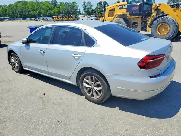 1VWAT7A3XHC031759 2017 VOLKSWAGEN PASSAT - Image 2