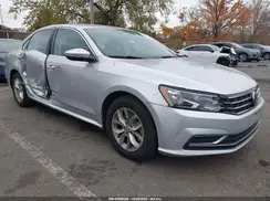 1VWAT7A3XHC031941 2017 VOLKSWAGEN PASSAT