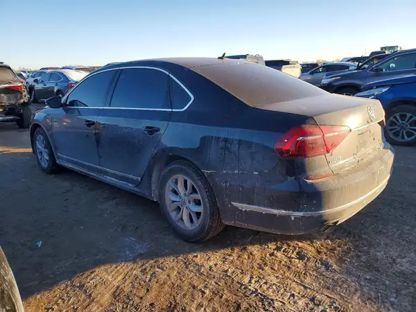 1VWAT7A3XHC042762 2017 VOLKSWAGEN PASSAT - Image 2
