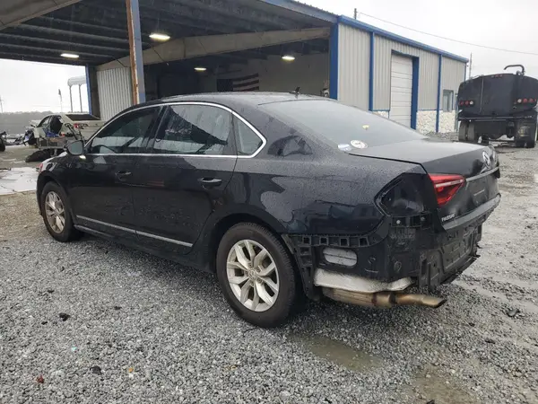 1VWAT7A3XHC047976 2017 VOLKSWAGEN PASSAT - Image 2