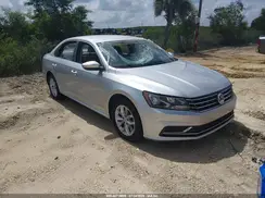 1VWAT7A3XHC050957 2017 VOLKSWAGEN PASSAT