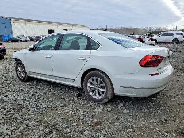 1VWAT7A3XHC054166 2017 VOLKSWAGEN PASSAT - Image 2