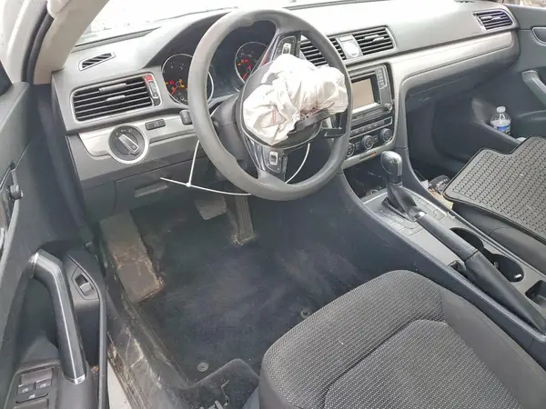 1VWAT7A3XHC054166 2017 VOLKSWAGEN PASSAT - Image 8