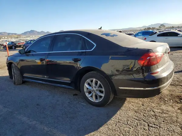 1VWAT7A3XHC063904 2017 VOLKSWAGEN PASSAT - Image 2