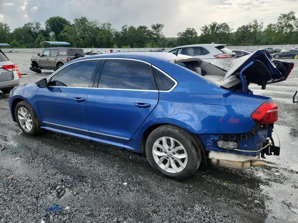 1VWAT7A3XHC068763 2017 VOLKSWAGEN PASSAT - Image 2