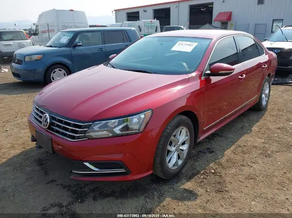 1VWAT7A3XHC071114 2017 VOLKSWAGEN PASSAT - Image 2