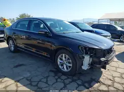1VWAT7A3XHC083053 2017 VOLKSWAGEN PASSAT
