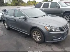 1VWAT7A3XHC085045 2017 VOLKSWAGEN PASSAT