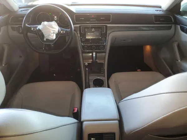 1VWBA7A30JC001282 2018 VOLKSWAGEN PASSAT - Image 8