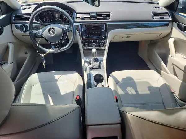 1VWBA7A30JC002240 2018 VOLKSWAGEN PASSAT - Image 8
