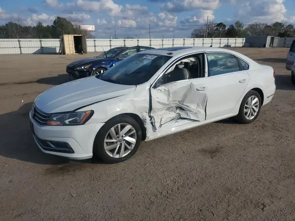 1VWBA7A30JC004733 2018 VOLKSWAGEN PASSAT - Image 1