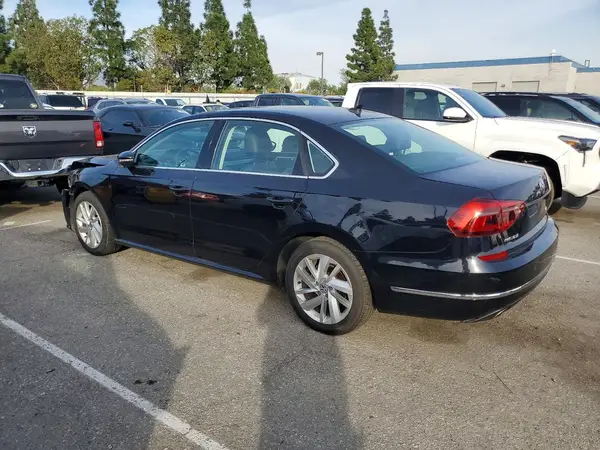 1VWBA7A30JC007308 2018 VOLKSWAGEN PASSAT - Image 2