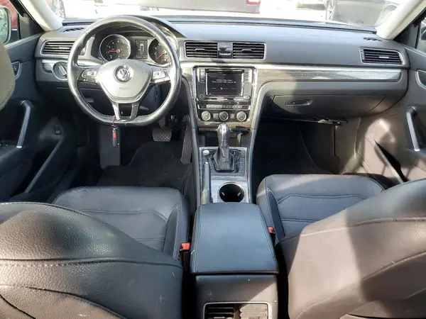 1VWBA7A30JC007308 2018 VOLKSWAGEN PASSAT - Image 8