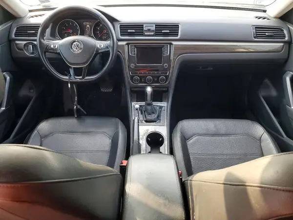 1VWBA7A30JC007387 2018 VOLKSWAGEN PASSAT - Image 8