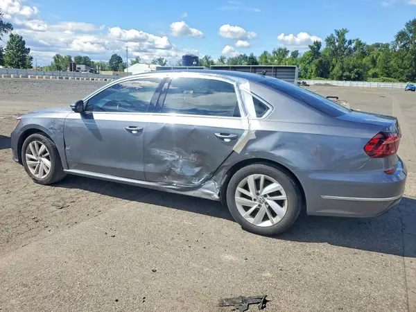 1VWBA7A30JC010029 2018 VOLKSWAGEN PASSAT - Image 2