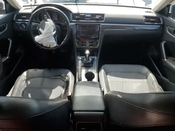 1VWBA7A30JC012072 2018 VOLKSWAGEN PASSAT - Image 8