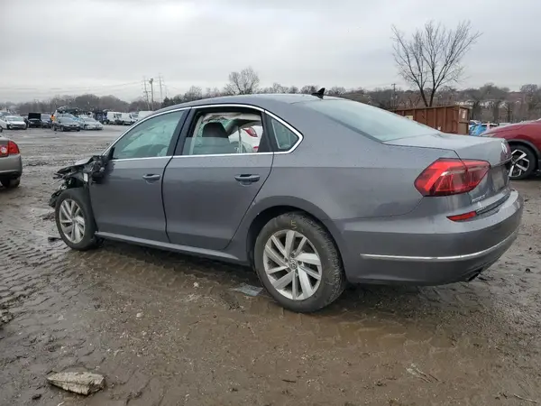 1VWBA7A30JC013626 2018 VOLKSWAGEN PASSAT - Image 2