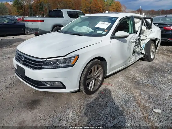 1VWBA7A30JC014551 2018 VOLKSWAGEN PASSAT - Image 2