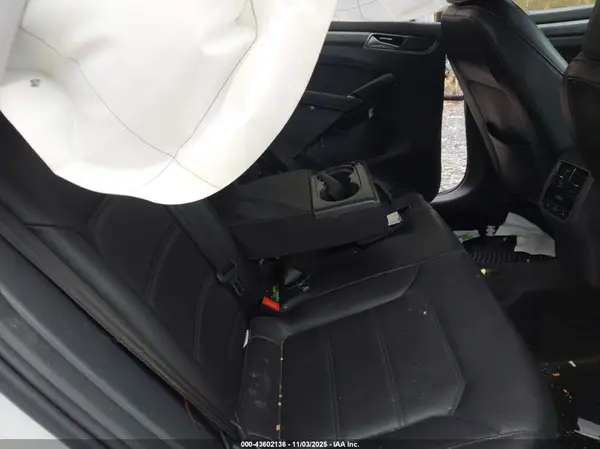 1VWBA7A30JC014551 2018 VOLKSWAGEN PASSAT - Image 8