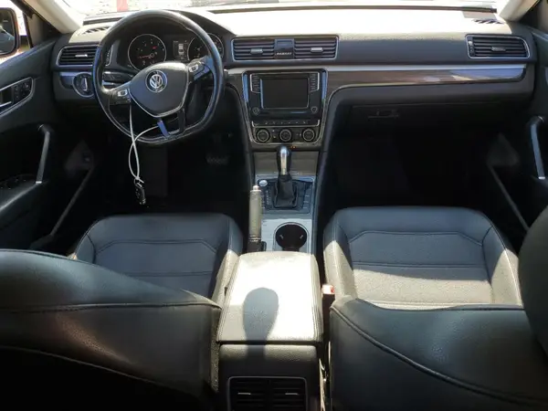 1VWBA7A30JC018096 2018 VOLKSWAGEN PASSAT - Image 8