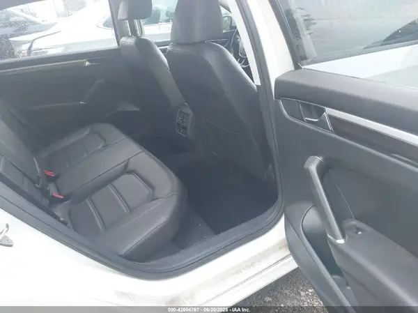 1VWBA7A30JC022116 2018 VOLKSWAGEN PASSAT - Image 8