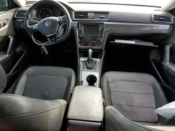 1VWBA7A30JC022617 2018 VOLKSWAGEN PASSAT - Image 8