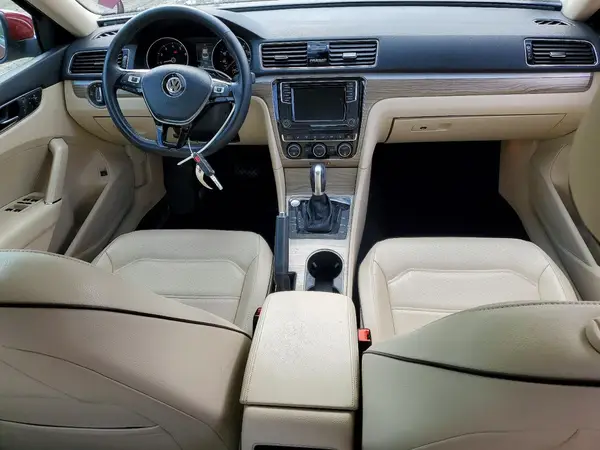 1VWBA7A30JC024612 2018 VOLKSWAGEN PASSAT - Image 8