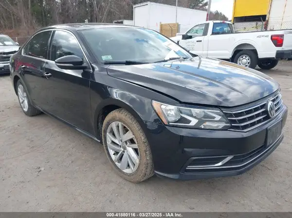 1VWBA7A30JC027347 2018 VOLKSWAGEN PASSAT - Image 1