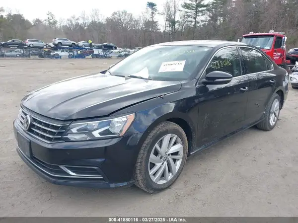 1VWBA7A30JC027347 2018 VOLKSWAGEN PASSAT - Image 2