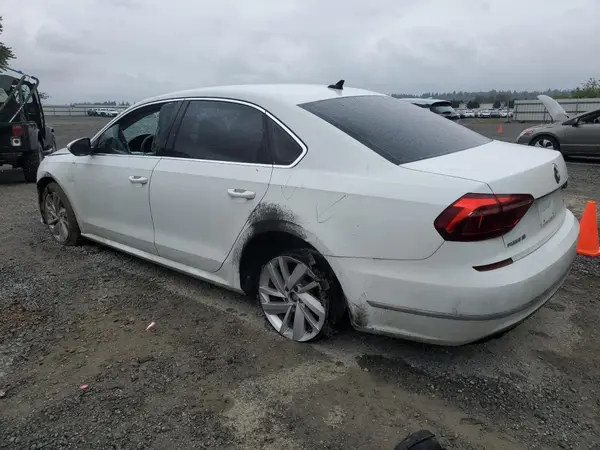 1VWBA7A30JC029020 2018 VOLKSWAGEN PASSAT - Image 2