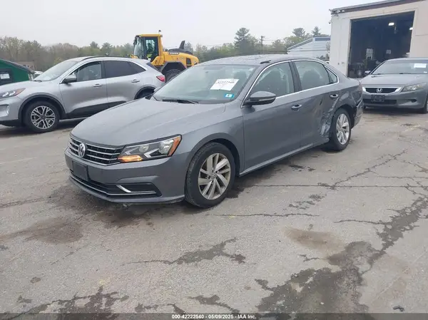 1VWBA7A30JC033617 2018 VOLKSWAGEN PASSAT - Image 2