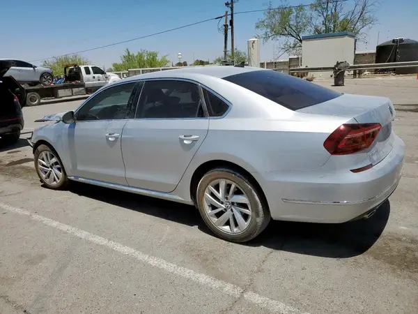 1VWBA7A30JC044102 2018 VOLKSWAGEN PASSAT - Image 2