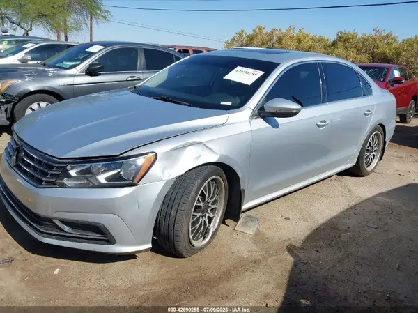 1VWBA7A30JC044391 2018 VOLKSWAGEN PASSAT - Image 2