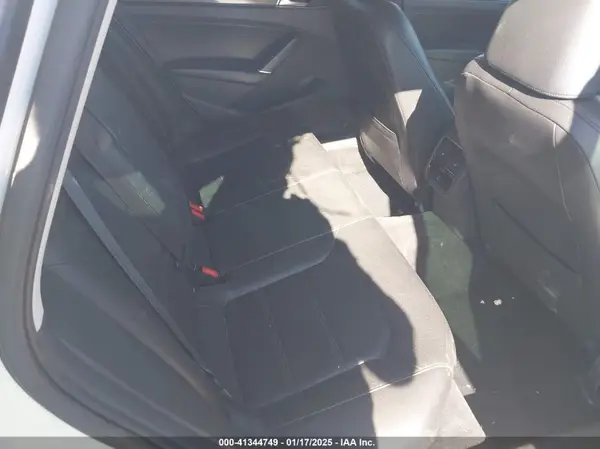 1VWBA7A30JC044830 2018 VOLKSWAGEN PASSAT - Image 8