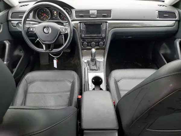 1VWBA7A30JC048666 2018 VOLKSWAGEN PASSAT - Image 8