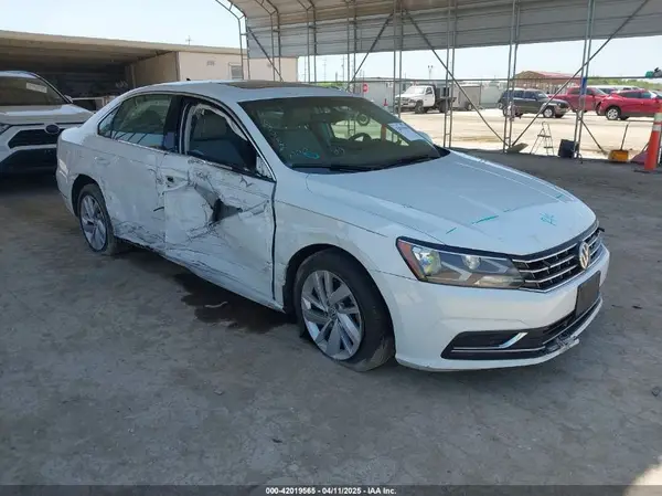 1VWBA7A30JC052183 2018 VOLKSWAGEN PASSAT - Image 1