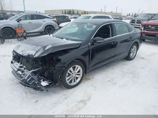 1VWBA7A30MC005899 2021 VOLKSWAGEN PASSAT - Image 2