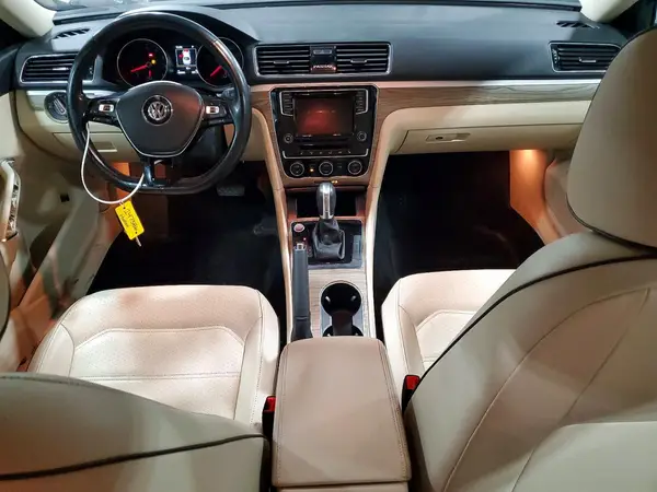 1VWBA7A31JC001730 2018 VOLKSWAGEN PASSAT - Image 8
