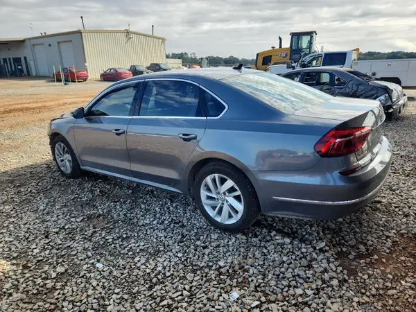 1VWBA7A31JC001744 2018 VOLKSWAGEN PASSAT - Image 2