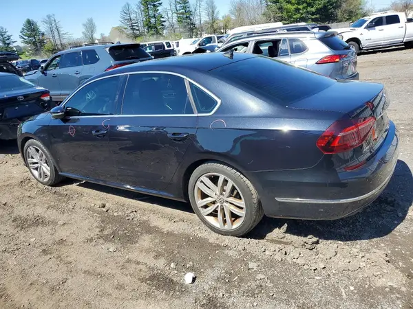 1VWBA7A31JC012324 2018 VOLKSWAGEN PASSAT - Image 2