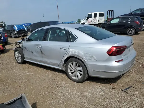 1VWBA7A31JC015191 2018 VOLKSWAGEN PASSAT - Image 2