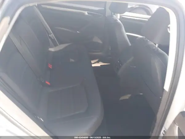 1VWBA7A31JC015482 2018 VOLKSWAGEN PASSAT - Image 8
