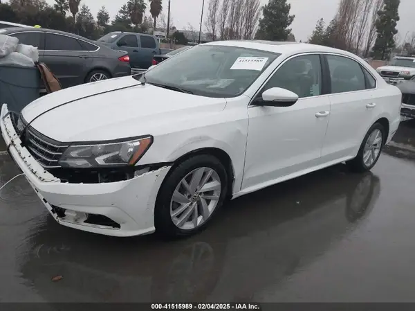 1VWBA7A31JC016387 2018 VOLKSWAGEN PASSAT - Image 2
