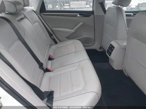 1VWBA7A31JC016387 2018 VOLKSWAGEN PASSAT - Image 8
