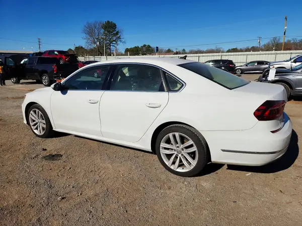 1VWBA7A31JC018785 2018 VOLKSWAGEN PASSAT - Image 2