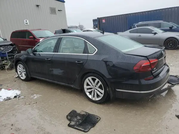 1VWBA7A31JC023131 2018 VOLKSWAGEN PASSAT - Image 2