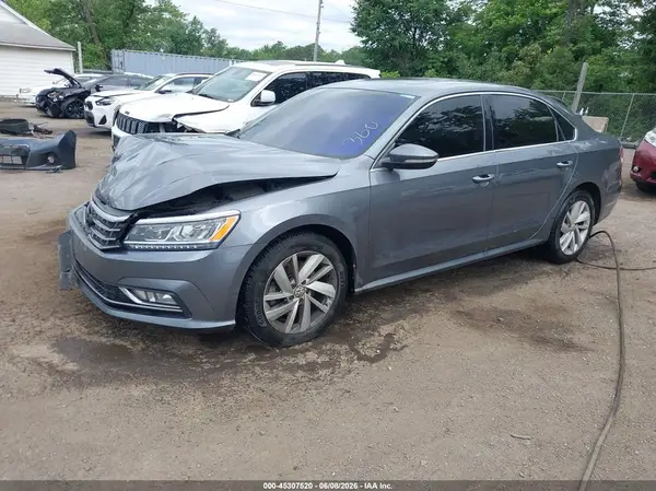 1VWBA7A31JC023775 2018 VOLKSWAGEN PASSAT - Image 2